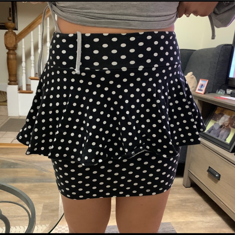 Skirt - Picture 2 of 2